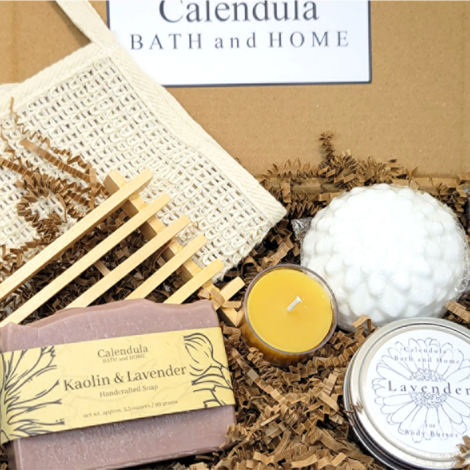 Lavender Lovers Essential Oil Gift Set - Calendula Bath and Home
